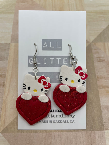 Hello Kitty glitter heart dangle earring