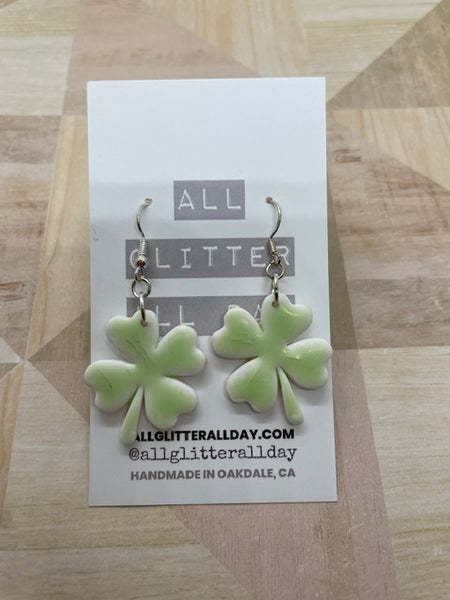 Shamrock dangle earring