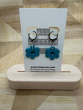 Darling Daisy flower earring-Huggy hoop