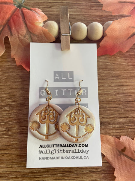 Magical world dangle earring in gold -2 sizes