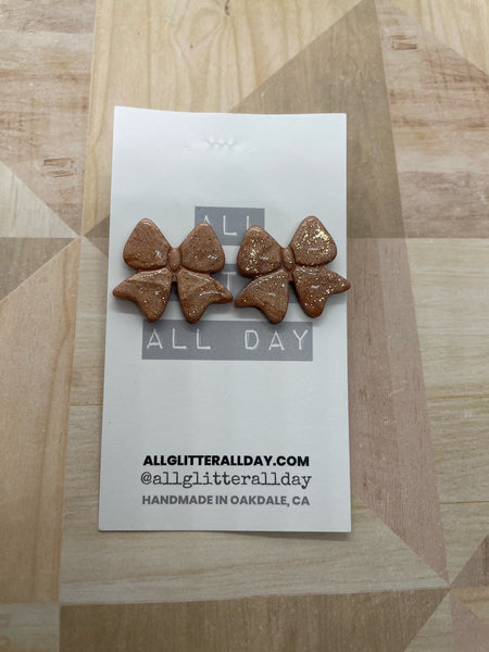 Large perfect glitter bow stud